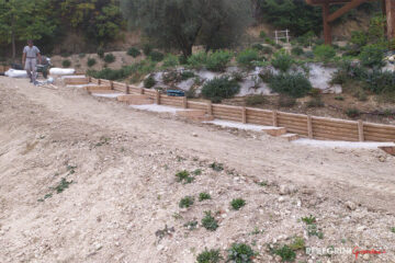 Ristrutturazione giardino del casale in campagna scala in ghiaia