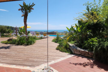 Giardino-stile-tropicale-dopo-pavimento-in-legno